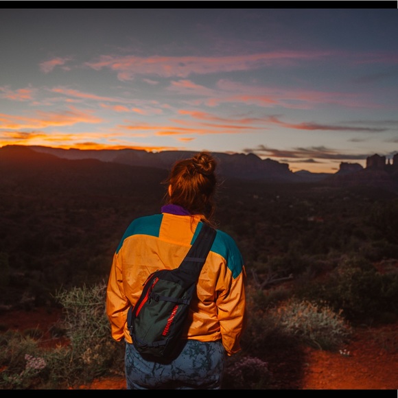 Meet your Posher, Jessica - Picture 2 of 5